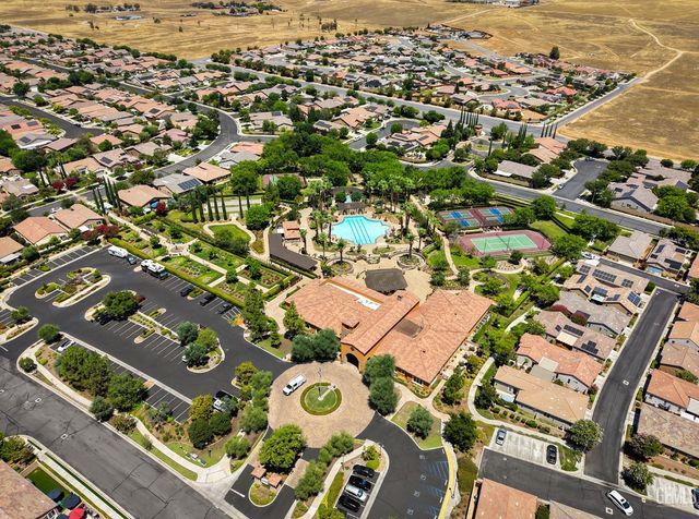 9801 Tallin Place, Bakersfield, CA 93306