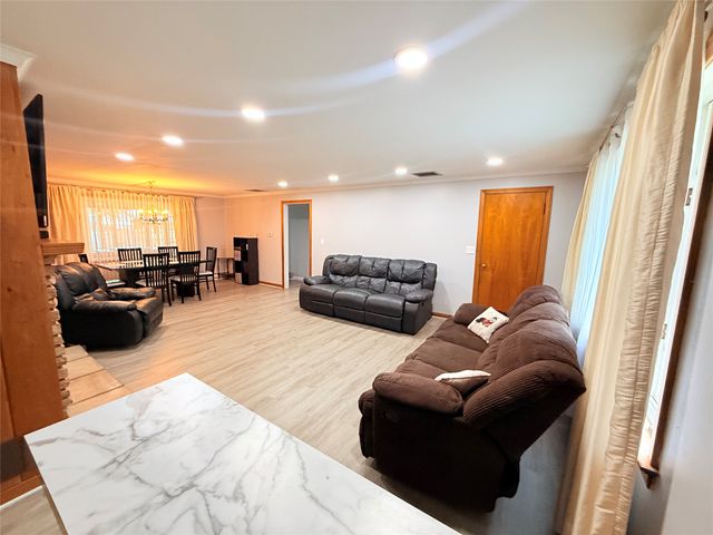 2713 W 24TH Street, Erie, PA 16506