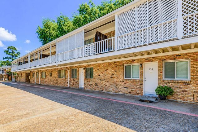 4040 San Felipe Street 134, Houston, TX 77027