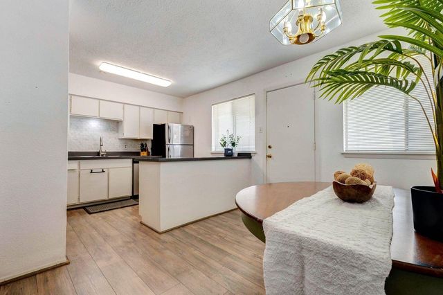 4040 San Felipe Street 134, Houston, TX 77027