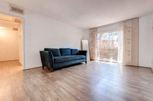4040 San Felipe Street 134, Houston, TX 77027