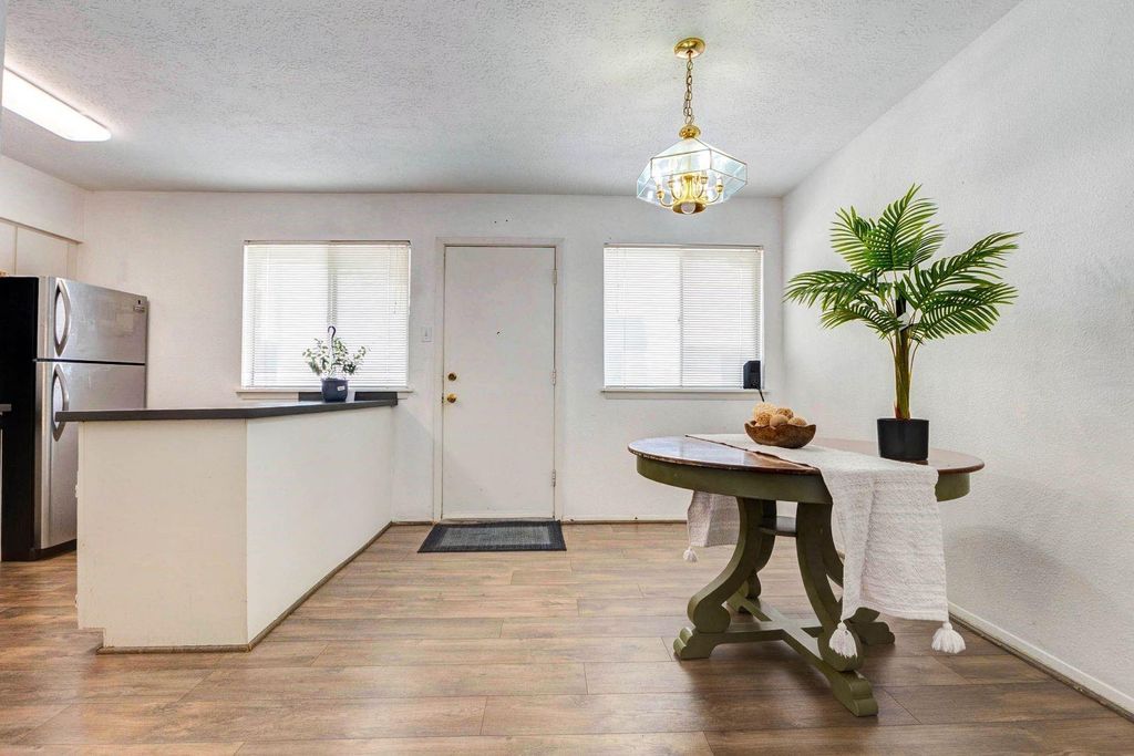 4040 San Felipe Street 134, Houston, TX 77027