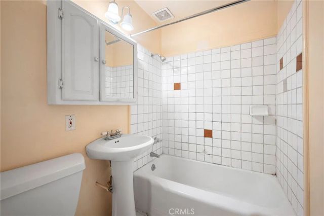 10018 Tujunga Canyon Boulevard, Tujunga, CA 91042
