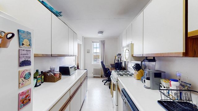 15 Governors Ave 22, Medford, MA 02155