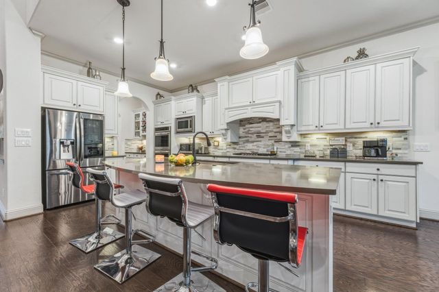 17203 Meek Pass Dr Drive, Cypress, TX 77433