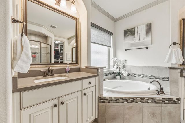 17203 Meek Pass Dr Drive, Cypress, TX 77433