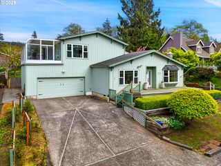 343 HEMLOCK St, Seaside, OR 97138