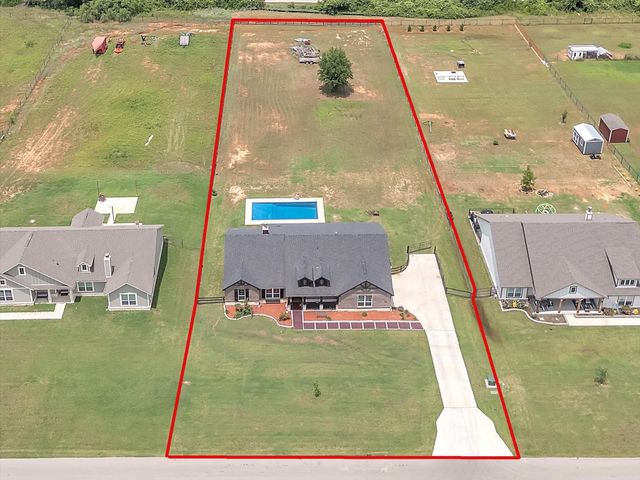 1013 Northern Oaks Court, Springtown, TX 76082