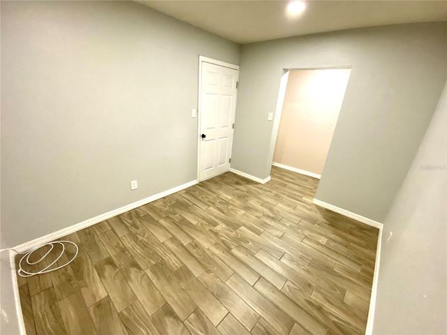 18107 LAKE FRONT DRIVE, Lutz, FL 33548