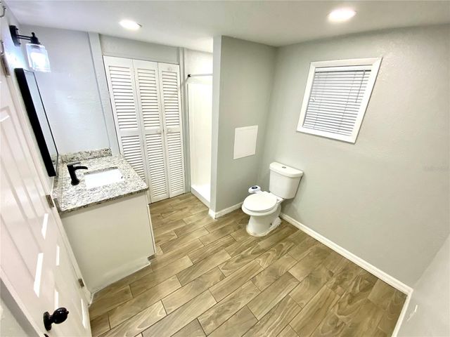 18107 LAKE FRONT DRIVE, Lutz, FL 33548