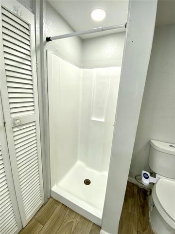 18107 LAKE FRONT DRIVE, Lutz, FL 33548