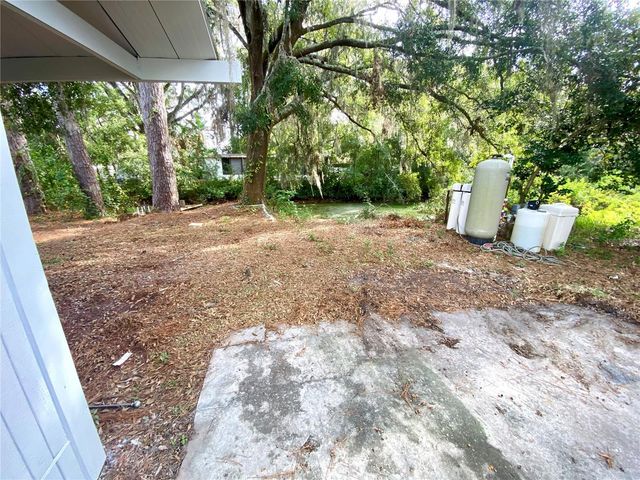 18107 LAKE FRONT DRIVE, Lutz, FL 33548