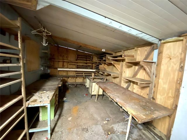 18107 LAKE FRONT DRIVE, Lutz, FL 33548