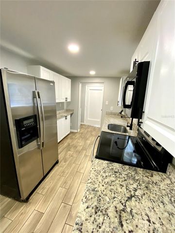 18107 LAKE FRONT DRIVE, Lutz, FL 33548