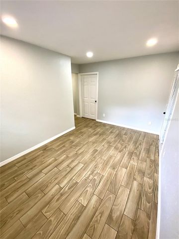 18107 LAKE FRONT DRIVE, Lutz, FL 33548