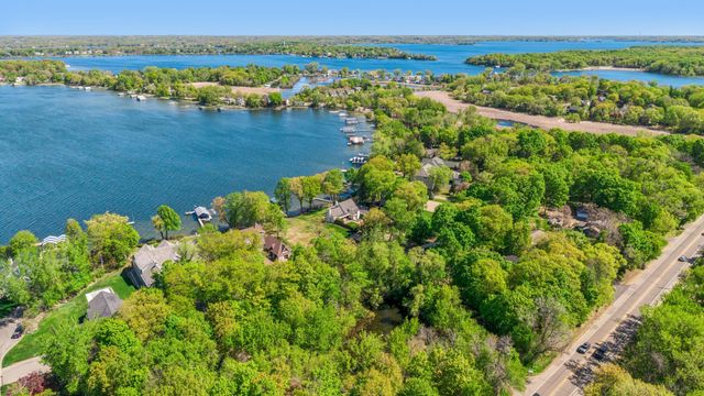 4770 Manitou Road, Excelsior, MN 55331