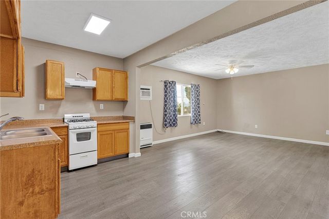 27763 Crestview, Barstow, CA 92311