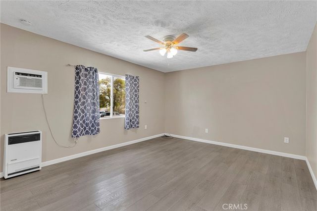 27763 Crestview, Barstow, CA 92311