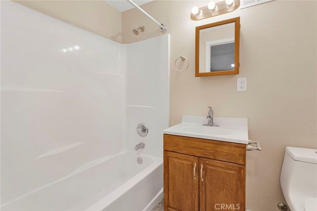 27763 Crestview, Barstow, CA 92311