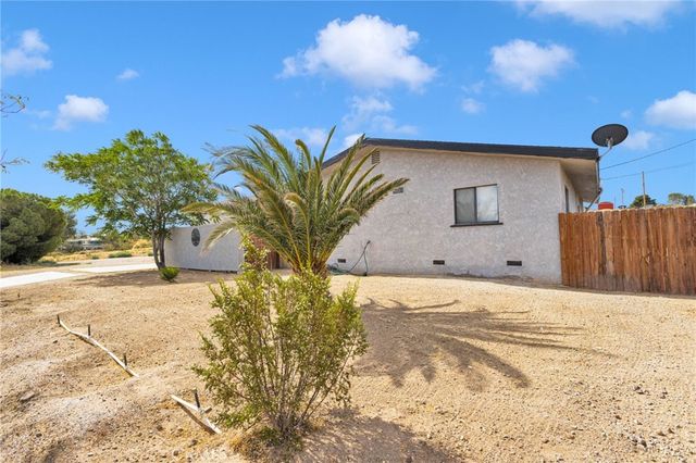 27763 Crestview, Barstow, CA 92311