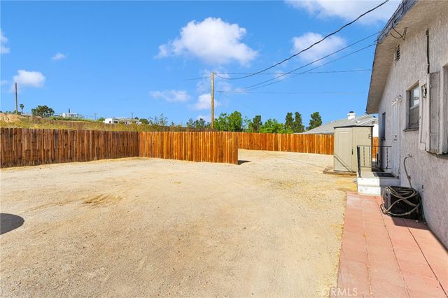 27763 Crestview, Barstow, CA 92311