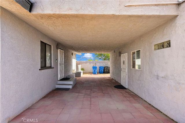 27763 Crestview, Barstow, CA 92311