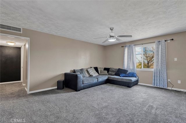 27763 Crestview, Barstow, CA 92311