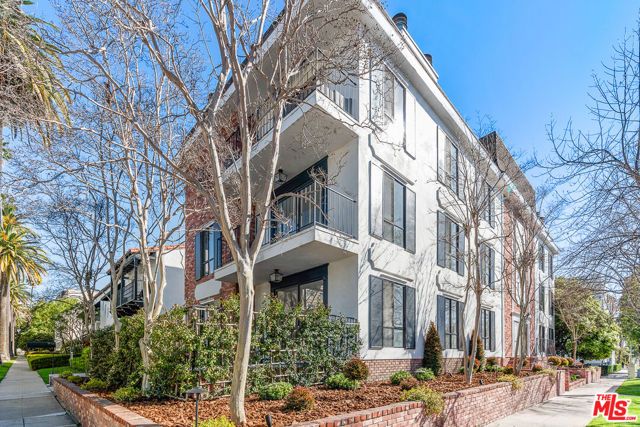 9191 Charleville Boulevard 102, Beverly Hills, CA 90212