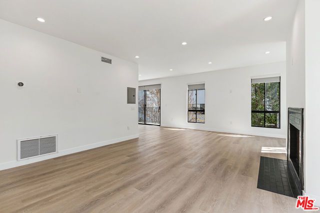 9191 Charleville Boulevard 102, Beverly Hills, CA 90212