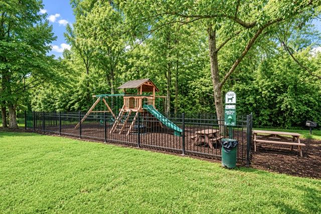 629 Magnolia Ln, Nashville, TN 37211