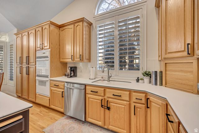 9162 S GLENN ABBEY WAY, Sandy, UT 84093