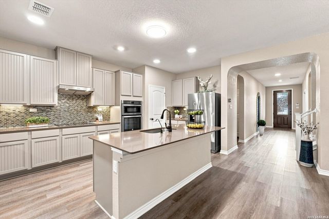 5111 BELLEZA DR, San Antonio, TX 78261