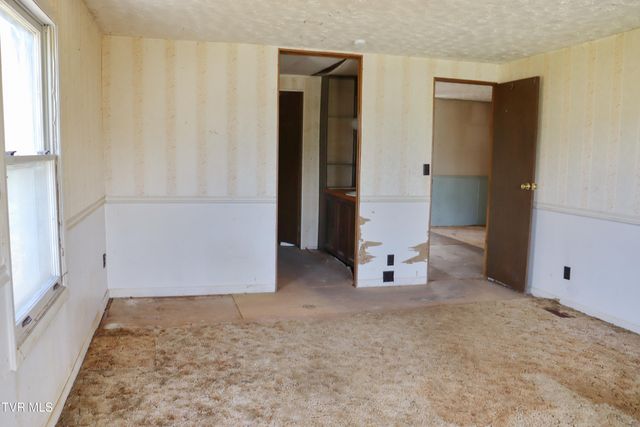 191 Bedrock Drive, Dryden, VA 24243