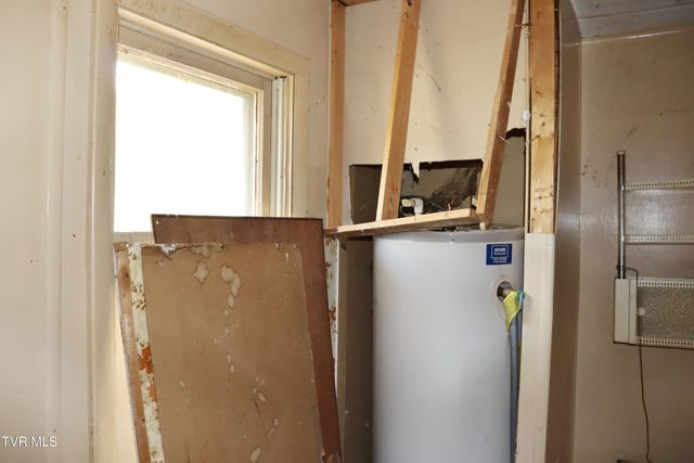 191 Bedrock Drive, Dryden, VA 24243