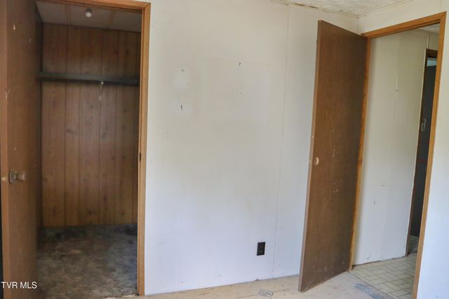 191 Bedrock Drive, Dryden, VA 24243