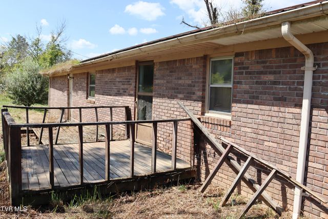 191 Bedrock Drive, Dryden, VA 24243