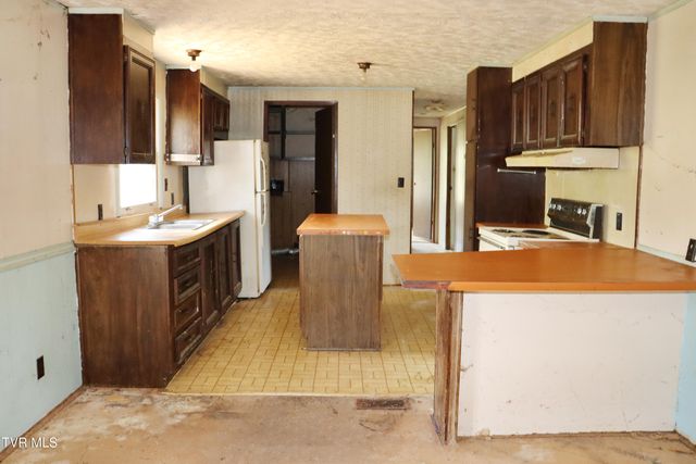 191 Bedrock Drive, Dryden, VA 24243