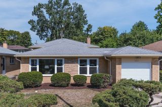 4218 Main Street, Skokie, IL 60076