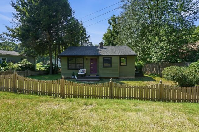 41 Miller Rd, Southwick, MA 01077