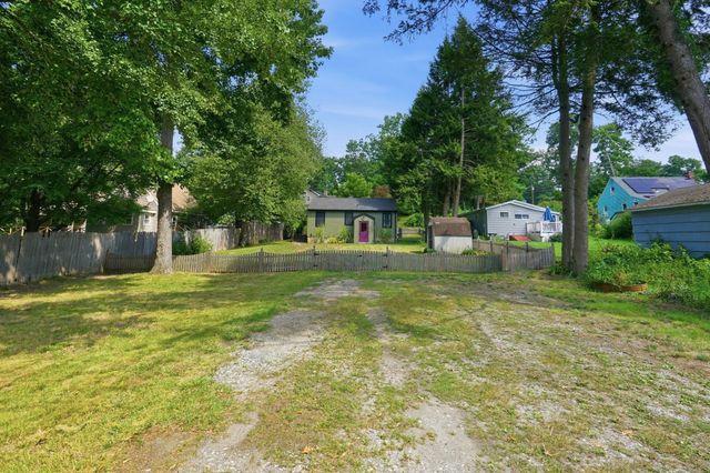 41 Miller Rd, Southwick, MA 01077