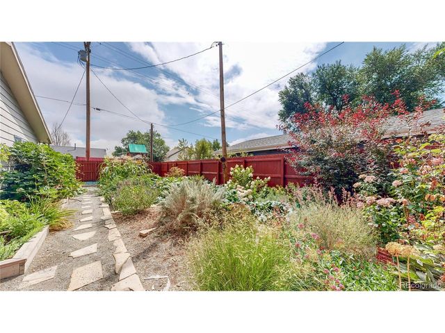 1596 Arapahoe St, Strasburg, CO 80136