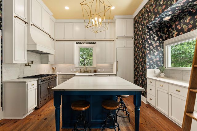 3409 Gatlin Creek RD, Dripping Springs, TX 78620