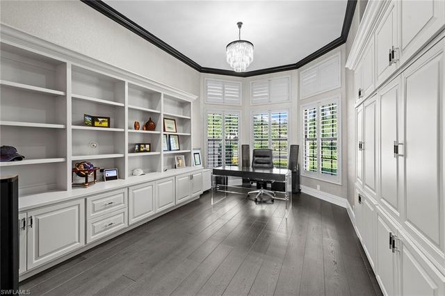 6536 Highcroft DR, Naples, FL 34119