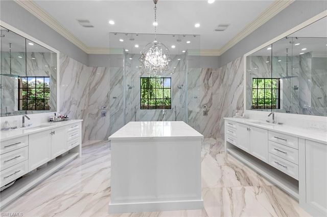 6536 Highcroft DR, Naples, FL 34119