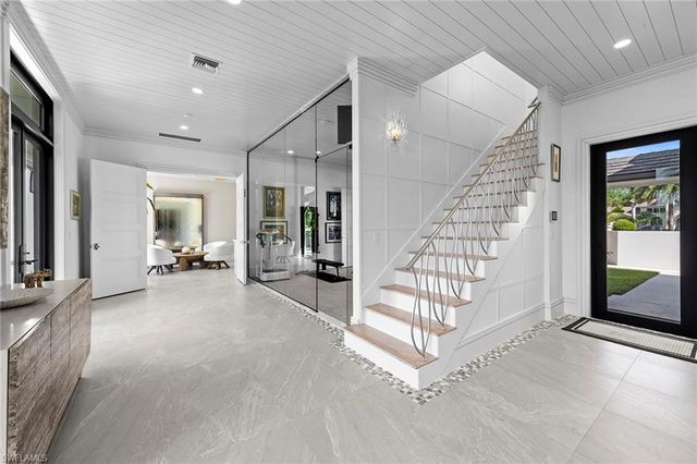 6536 Highcroft DR, Naples, FL 34119