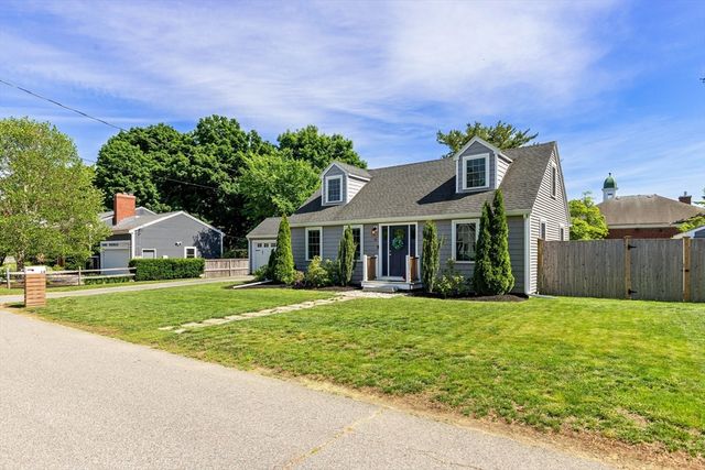 14 Bruce Ln, Wenham, MA 01984