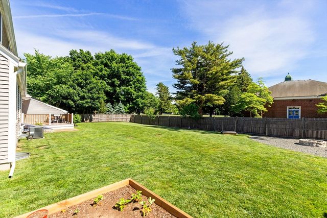 14 Bruce Ln, Wenham, MA 01984