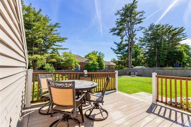 14 Bruce Ln, Wenham, MA 01984