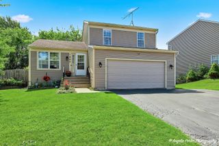 1995 N Nicole Lane, Round Lake Beach, IL 60073
