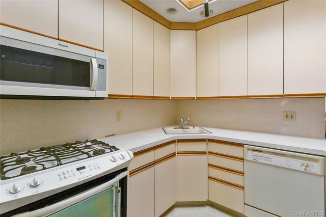 1340 Stadium Avenue, Bronx, NY 10465